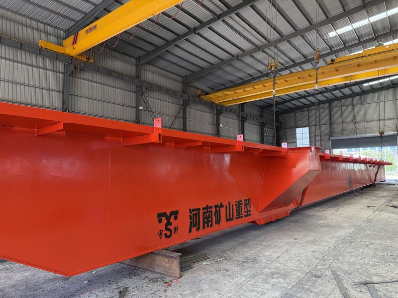 河北邯鄲某鋼鐵貿易商，2025年已在我公司采購四臺MG通用門式起重機，我公司根據客戶的實際使用工況，按需設計制作，滿足客戶的要求。