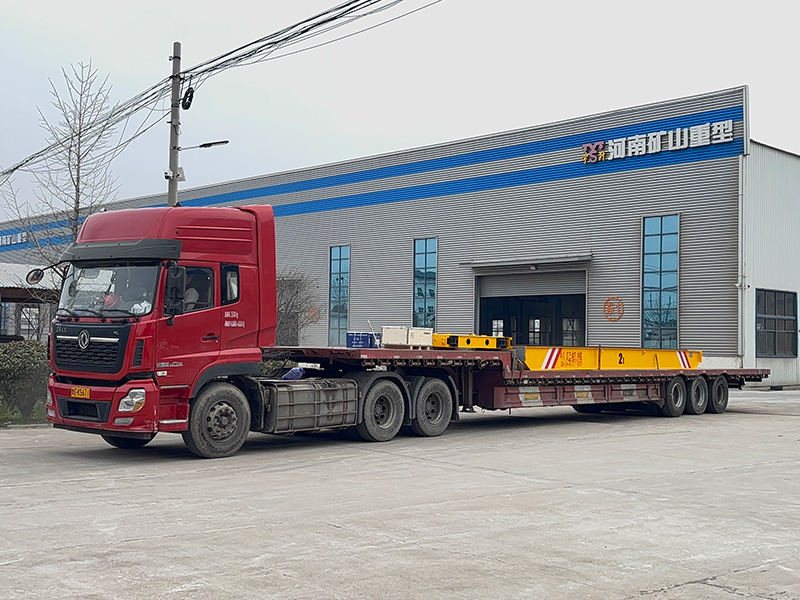 電動(dòng)單梁起重機(jī) HD5t-8.4m   制作完成 裝車(chē)發(fā)出